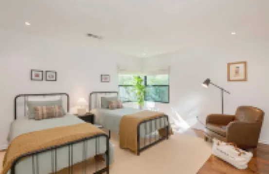 ซิลเวอร์ สกรีน บาย อะวันสเตย์ หลบหนีให้หรูในสวนหลังบ้าน