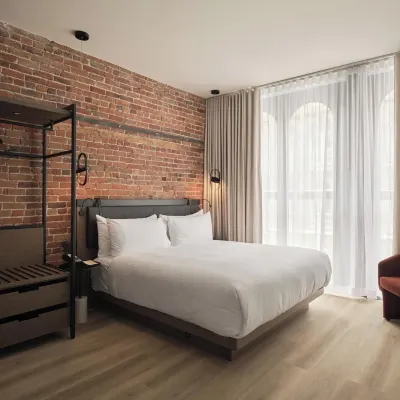 Le Petit Hotel Notre Dame Hotels near Montreal Courthouse