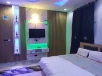 B ガーデン パリセーズ ラゴス・ステート・ユニバーシティ・オブ・サイエンス・アンド・テクノロジー周辺のホテル