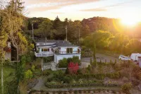 Modern Sonoma Stay w/ Spacious Deck, Views & Prime Location Bennett