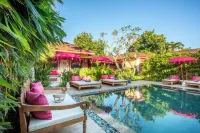 PinkPrivate Sanur - for Cool Adults Only - Bed and breakfasts