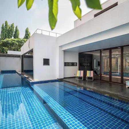 Truliv Villa Seraya