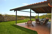 Red Roses Appartamento Al Piano Terra in Villa Hotels in Itri