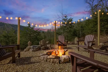 Riverside Haven - Hot Tub, WiFi, Grill, Stylish Yurt