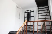 Completely Renovated Apartment Near the Train Station and the Center