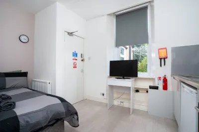 Cosy fully equipped Studio 4, close to University