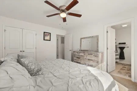 Charming 3-bedroom house with firepit and game room in gorgeous Harpers Ferry