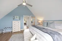 "Ocean Shore Desire" Beach Getaway! Beach/HotTub/Gameroom/Sleeps 10