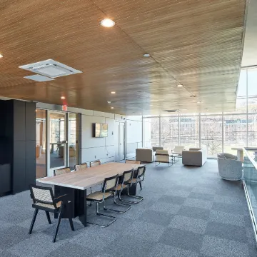 Modern 3 Br Loft -Shared Deck - Gym - Mins to NYC Отели рядом с достопримечательностью «Станция PATH Newport»