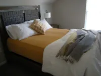THE AUGUSTUS HOUSE  NEW Superb 3-bedroom townhome in Hallsville