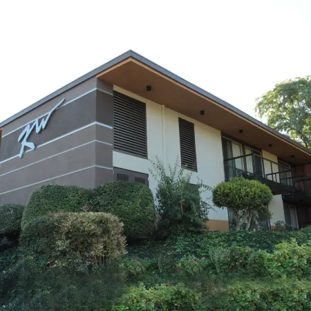Kellogg West Conference Center and Hotel