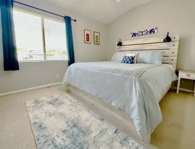 Fresh West Omaha Home For Your Entire Group