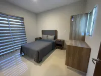 Paseo Lomas Hotel di 