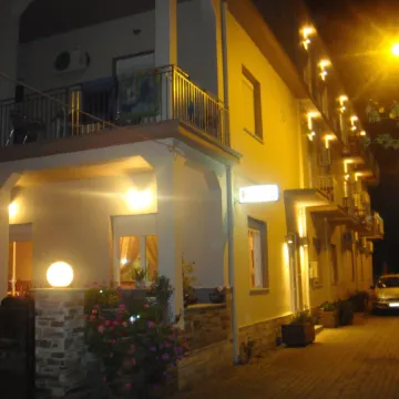 Hotel Karagianni
