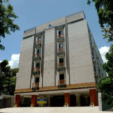 D'Paragon Matraman Jakarta