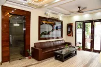 Hotel Grand Inn Hotels in Indirapuram