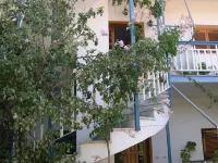 Seaview Self Catering Apartment - Helen No 1