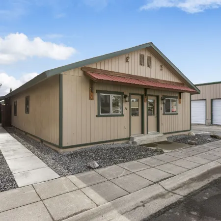 The Yellowstone Hideaway Unit C