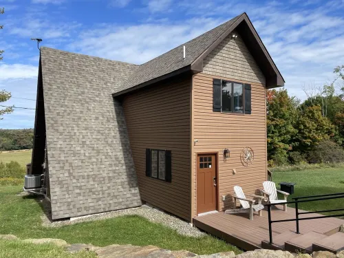 Retreat on Pekin Hill Close to skiing, splash lagoon,