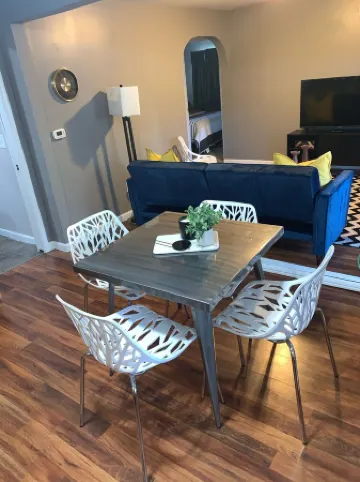 ~Chandler’s Chateau in the Heart of Brevard ~