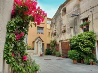 Rural House in Alt Empordà - Can Girmas (full rental) - for 4/6 people Hotels in Navata