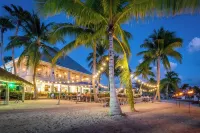 So Serene Oceanfront Villa, Rum Point, Private Beach, Hot Tub, Kayak, Snorkeling