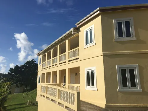 New Listing! Nature's Ridge. Relaxing Vacation In The Lush Tropical Rain Forest Hotels in Northwest