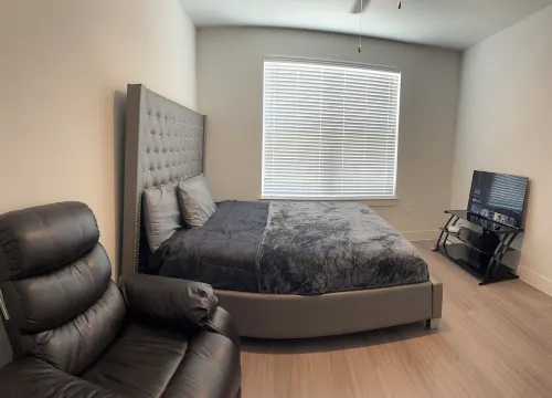 Peaceful 2-bedroom apartment near the beach