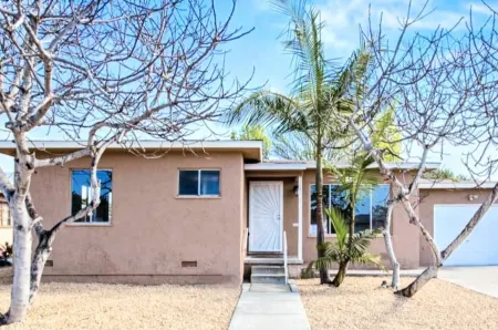 Chic Bay Home~2 Full Baths~Walk to GaylordResort~Mins to San Diego Zoo & Beaches Отели в г. Чула-Виста