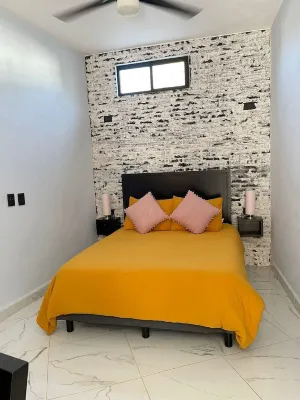 Lovely Studio Apartment! Hotels in 