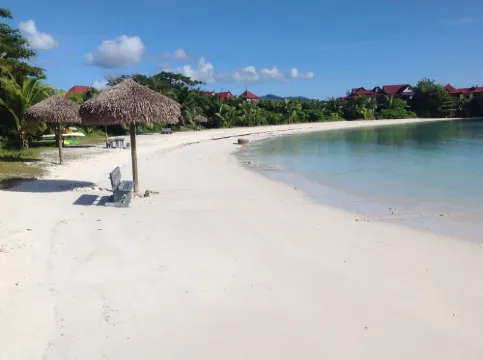 Magnificent sea view accommodation on private island 羅切凱曼酒店