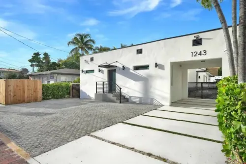 Villa 3 in Miami