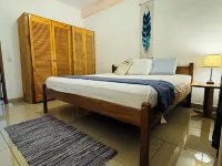 Beautiful Carillo poolside condo w/ AC! Location+ Hotels in Puerto Carrillo