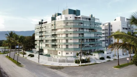 Comfortable 3 suites, air conditioning, Gourmet balcony, 200 meters from the sea