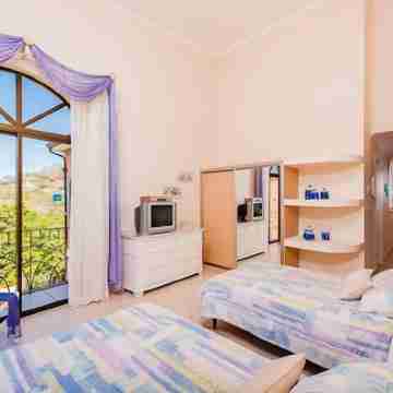 Two Story, 5 Bedroom Penthouse On Tamarindo Beach- New Rooms