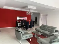 Villa Moderne de 2000m2 Avec Grande Piscine Chauffée Sécurisée Pour les Enfants Hotels in Saly Portudal