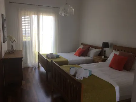 Beach Villa Private Pool A/C Wifi Tennis Court Sea Views Near Latchi Отели в г. Neokhorio