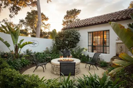 Historic Spanish-style Villa, Perfect for Family & Golf Retreats!