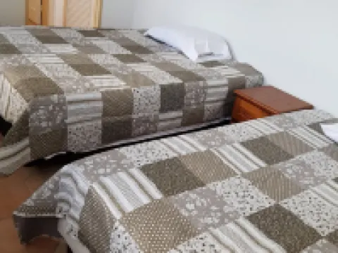 Aloha Penthouse apartment in the heart of the Maho entertainment area. Hotéis em Lowlands