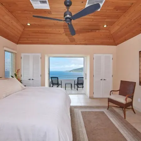 A Large, Modern Villa With Infinity Pool, Spa & Expansive Outdoor Living Space.