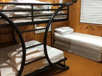 Fresh Air Cabin Hike  Rest  Refresh Sleeps 8 Hotele w: Wrightwood