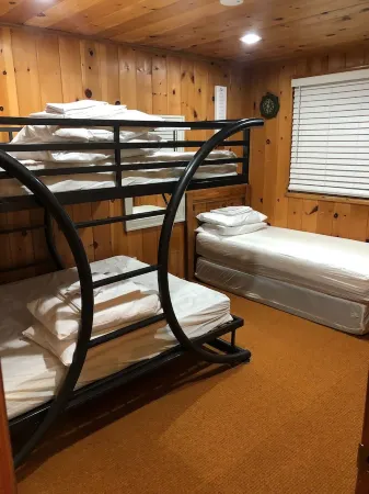 Fresh Air Cabin Hike  Rest  Refresh Sleeps 8