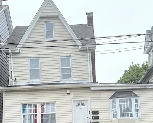 Peaceful home away from home in Hazleton PA. Close to many attractions. Hotels in Hazleton