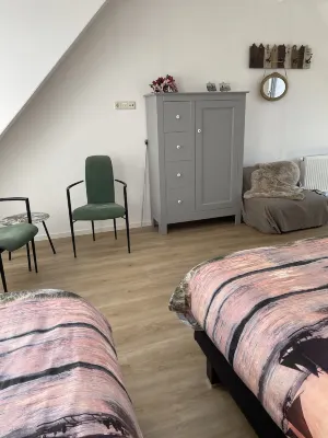 Enjoy a luxury holiday home, close to the IJsselmeer and beach
