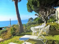 House with garden beach Scudo