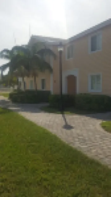 Luxury Ocean Villa 3 Bed / 3 Bath in Bimini Bay