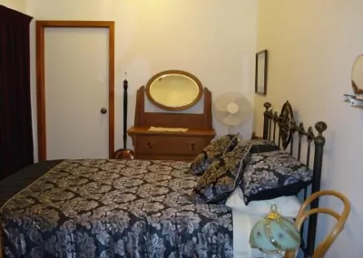 Historic stone cottage Hotels in 