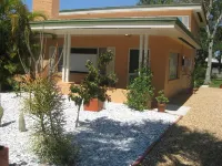 Tangerine  Dream, a peaceful getaway just 1.5 miles from beach & village