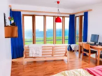 Convenient summer house on the Nollur farm at Eyafjord Hotels in Grenivik