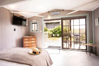 A Fantastic Location"Just a short walk down the footpath opposite to the Beach" Hotel in zona Ti Point Walkway